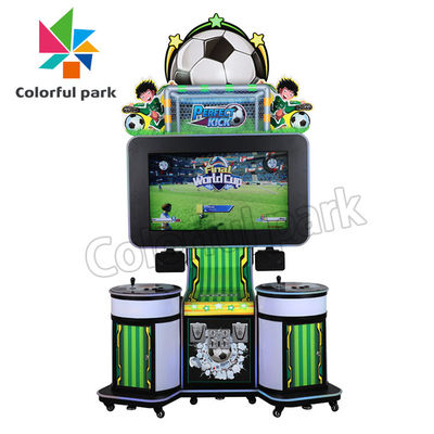 Το εσωτερικό νόμισμα ποδοσφαίρου εξαγοράς εισιτηρίων παιδιών πρωταθλήματος Παγκόσμιου Κυπέλλου ενεργοποίησε την ευτυχή μηχανή παιχνιδιών ποδοσφαίρου arcade